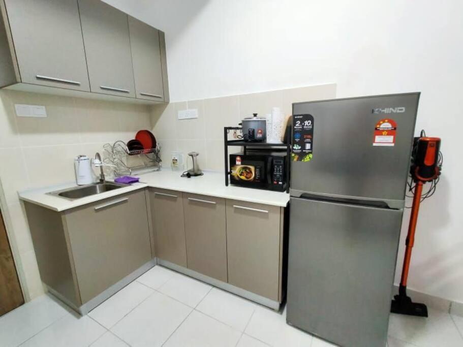Ss Condostay Residensi Lili, Nilai Nearby Klia, Usim - Infinity Pool, Wifi, Smart Tv Eksteriør billede